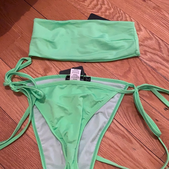 BRAND NEW WITH TAGS NEVER WORN - Picture 1 of 4